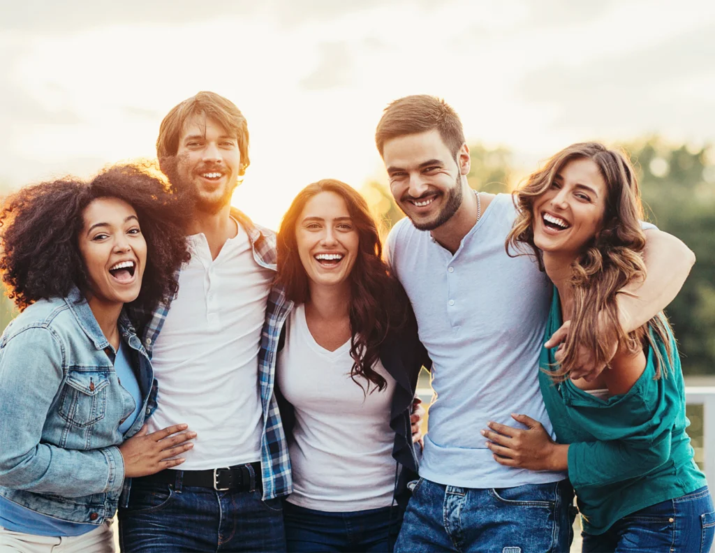 ¿CÓMO CONSTRUIR EXCELENTES RELACIONES CON PERSONAS A NUESTRO ALREDEDOR?