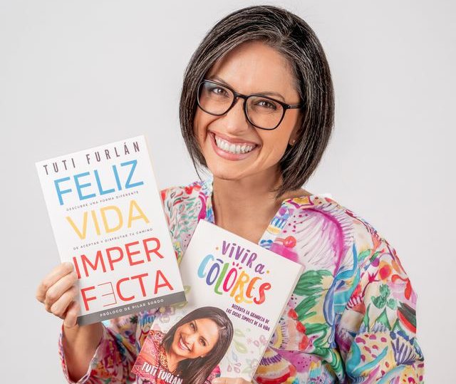 ¿Y SI LA FELICIDAD NO DEPENDIERA DE TENER UNA VIDA PERFECTA?