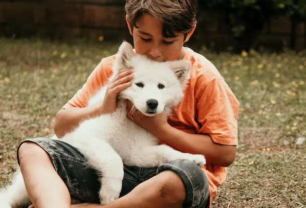 ¿TENER UNA MASCOTA EN LA INFANCIA AYUDA A DESARROLLAR MÁS HABILIDADES? ESTO DICEN LOS ESTUDIOS